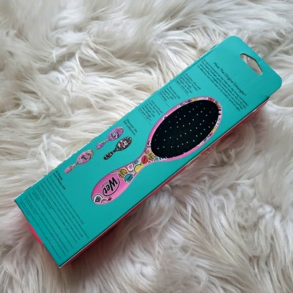 Wet Brush Disney Limited Edition Original Detangler Brush Mickey Peace Love Pink - Picture 2 of 3